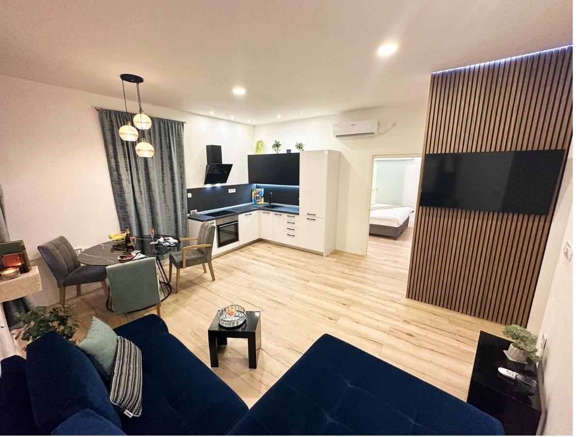 V Apartment Šibenik Exteriör bild
